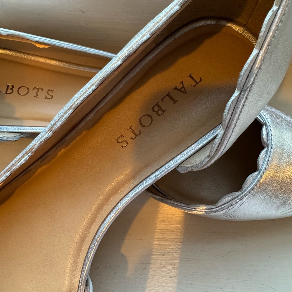 Talbots Metallic Silver Flats NWOT - Picture 2 of 6
